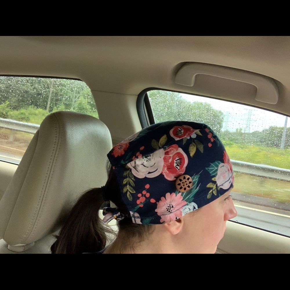 High Quality Fitted Scrub Cap Open w/Buttons